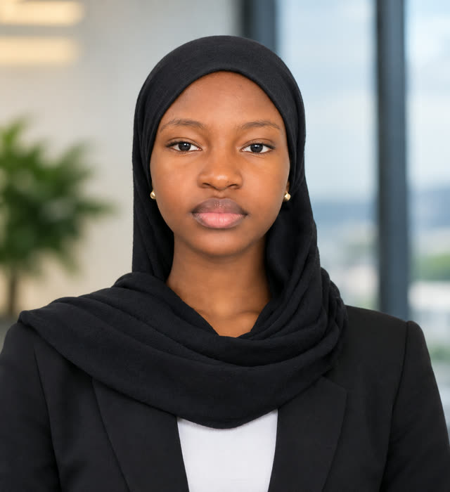 Aisha Ladan, Analyst